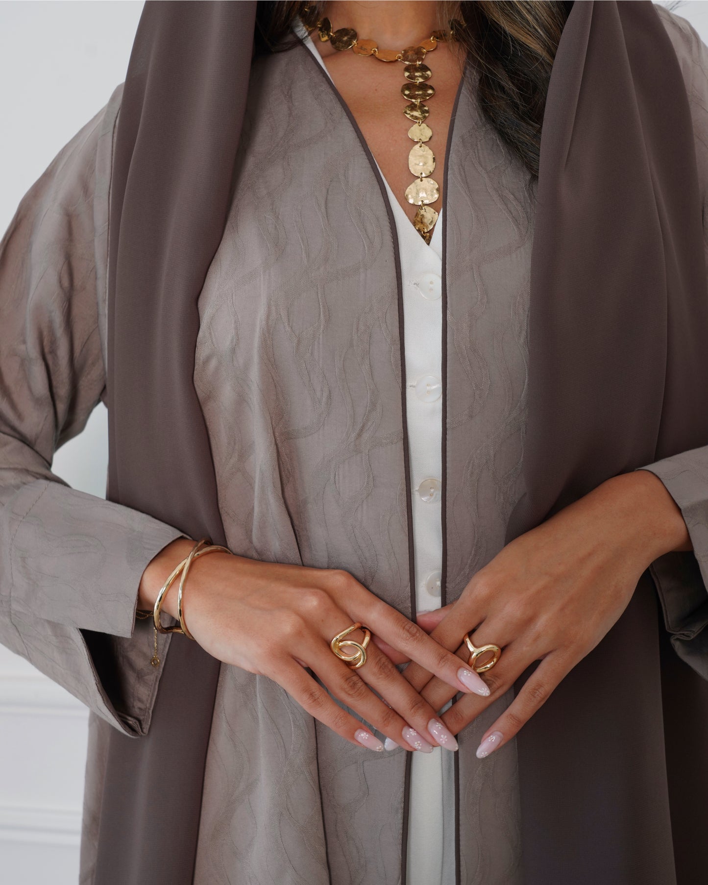 Mocha Mousse Abaya